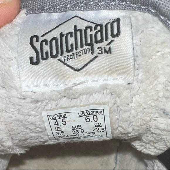 Vans Sk8 Hi Sneakers - Picture 8 of 9